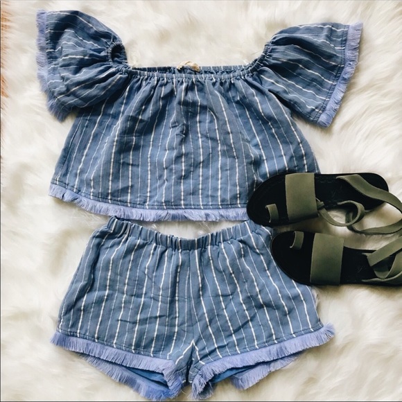American Threads Tops - Off Shoulder set